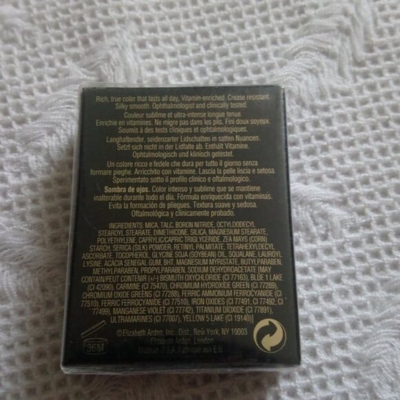 Elizabeth Arden Color Intrigue Eyeshadow - Picture 2 of 3